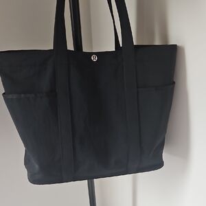 lululemon athletica tote
